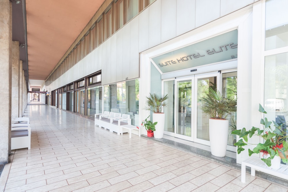 

Verona - Bologna - Suite Hotel Elite