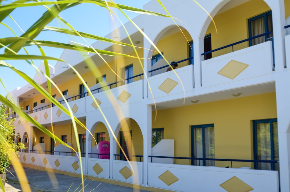 

Pisa - Kolimbia - Stegna Star Apartments
