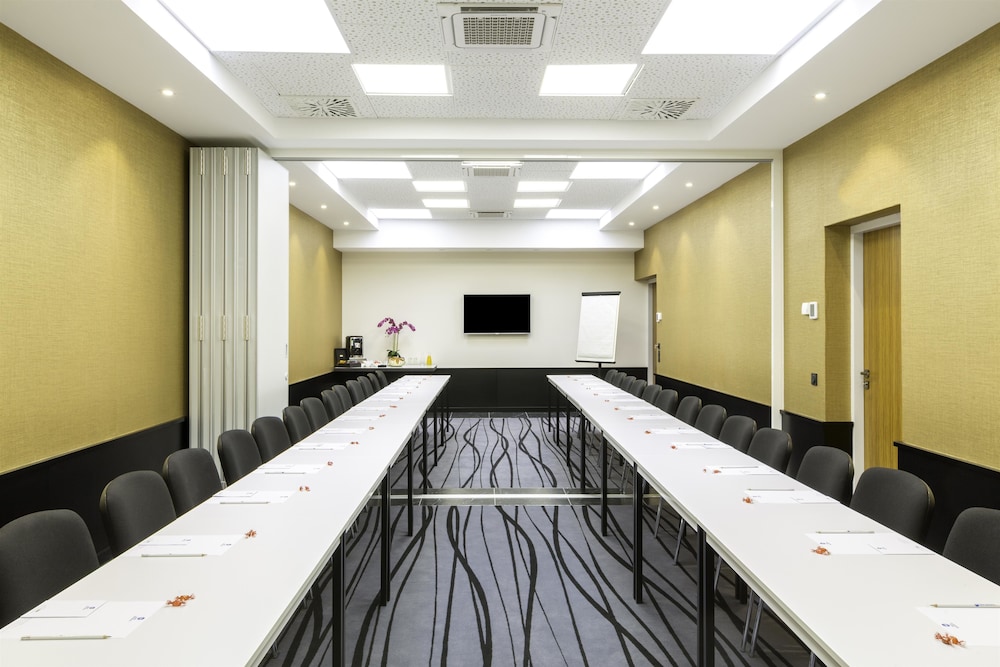 

Napoli - Savigny-sur-Orge - Best Western Hotel Journel Paris Sud