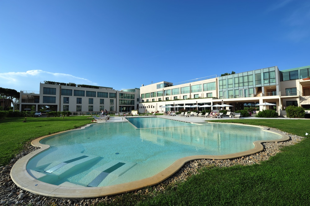 

Lamezia Terme - Toscana, Italia - Pisa Tower Plaza