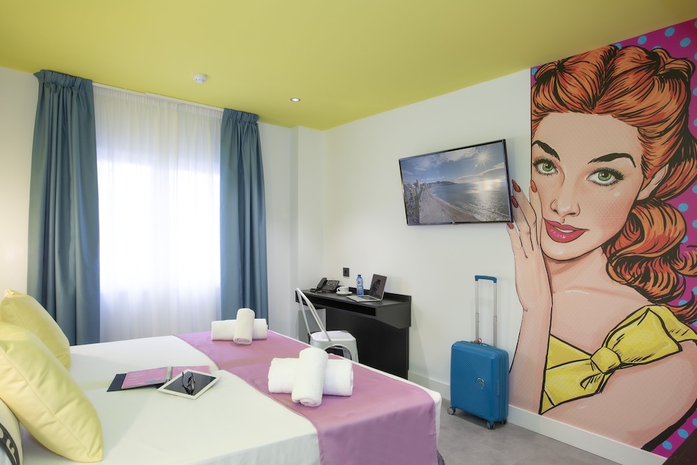 

Milano - Albir - Casual Pop Art