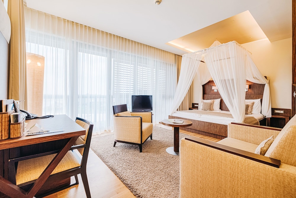 

Bari - Podersdorf am See - St. Martins Therme & Lodge