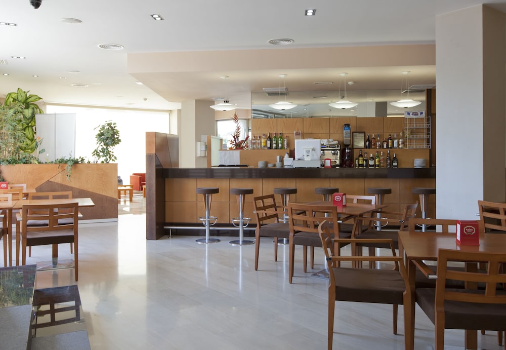 

Bologna - Massalfassar - Hotel Olympia Ronda II