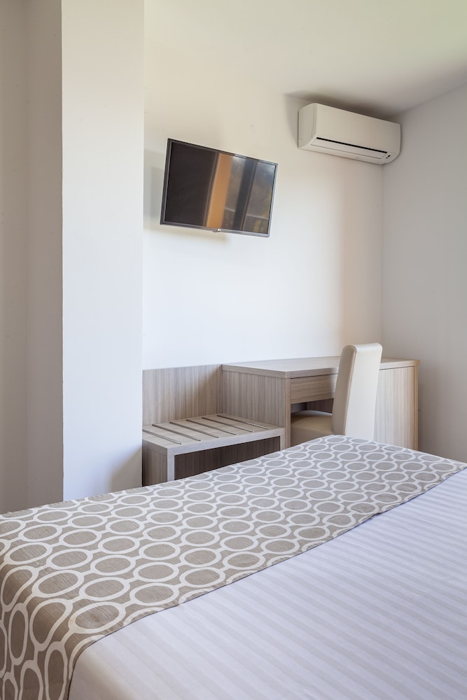 

Milano - El Puig - Hotel Olympia Ronda II