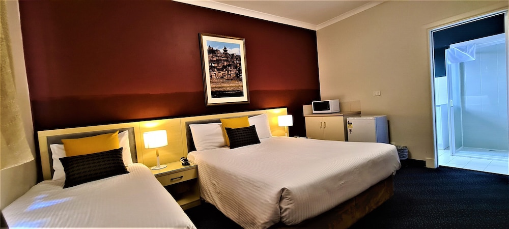

Milano - Essendon North - Brunswick Tower Hotel
