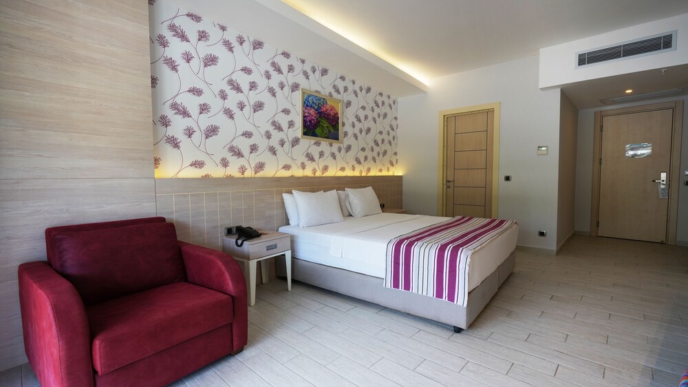

Milano - Güvercinlik - Duja Bodrum