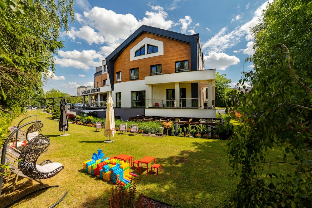 

Milano - Rzeszow - Hotel Falcon