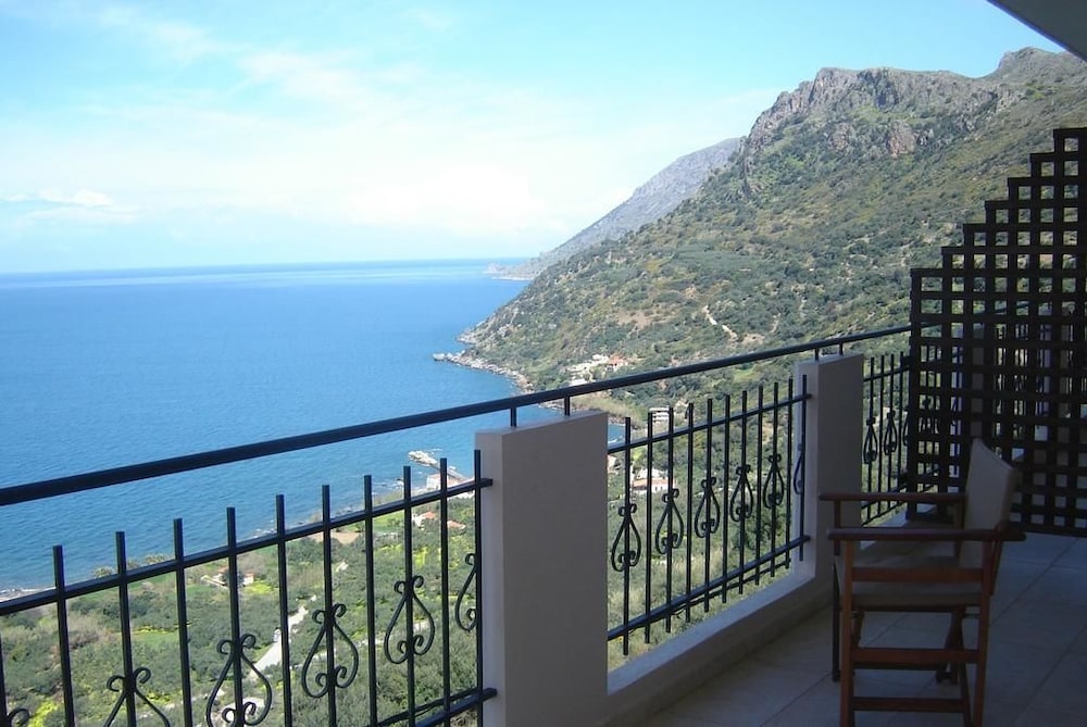 

Catania - Kissamos - Kleio Studios