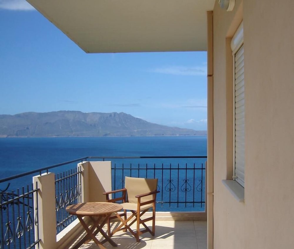 

Bari - Kissamos - Kleio Studios