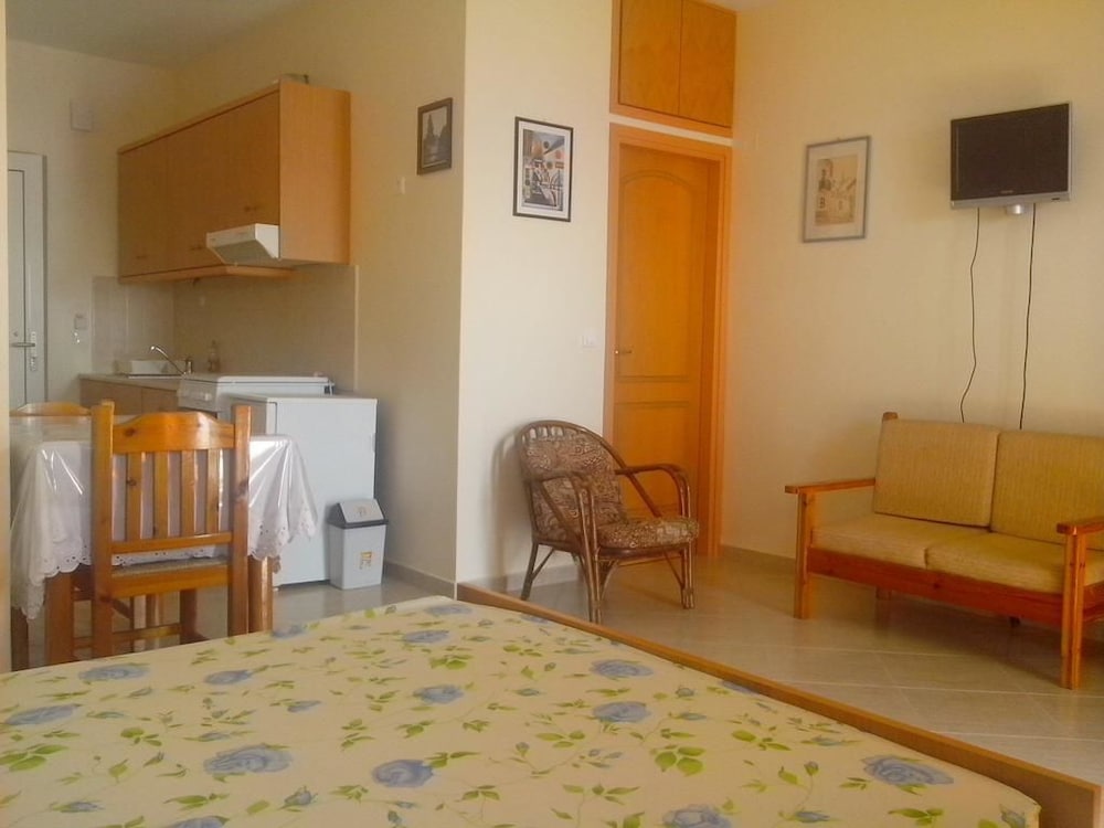 

Verona - Kissamos - Kleio Studios