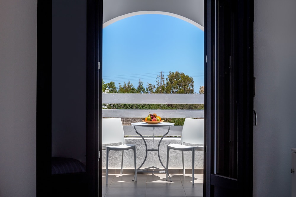 

Firenze - Karterados - Rivari Santorini Hotel