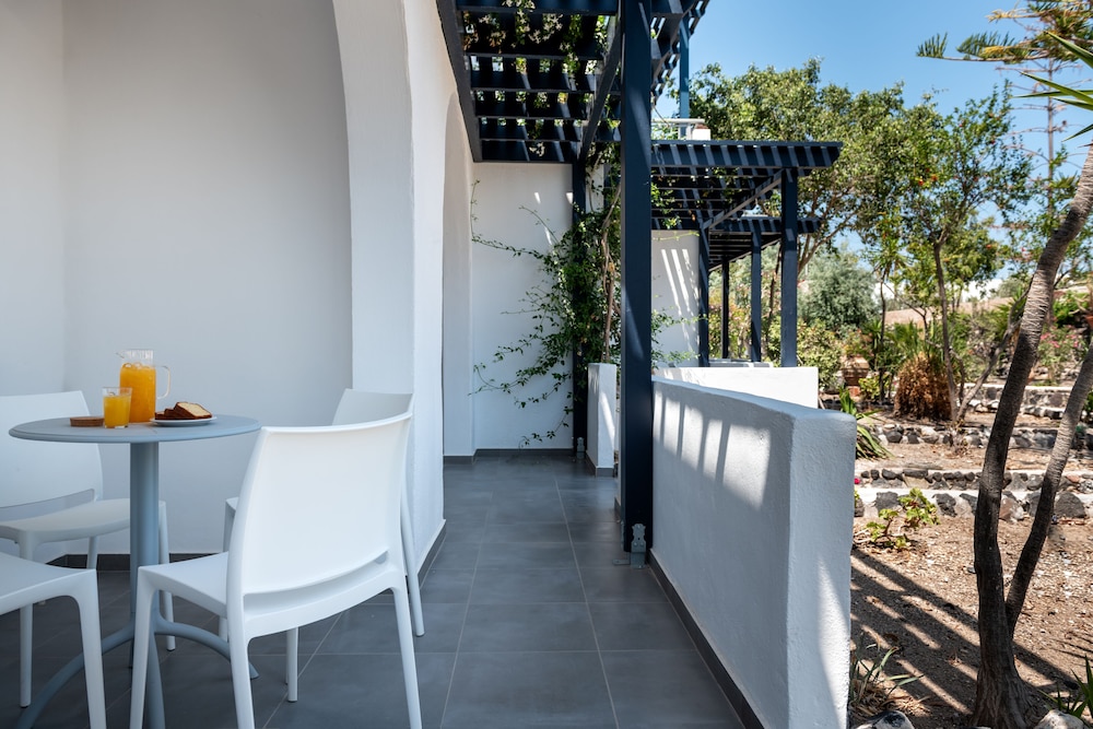 

Venezia - Santorini-Akrotiri - Rivari Santorini Hotel