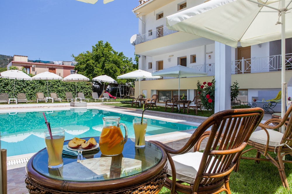 

Bologna - Skiathos, Isole Greche - Ritsa Studios