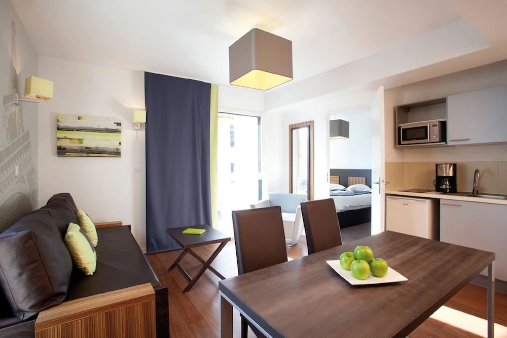 

Palermo - Boulogne-Billancourt - Lagrange Apart’Hotel Paris-Boulogne