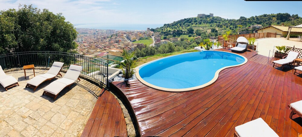 

Bologna - Licata - Relais Villa Giuliana