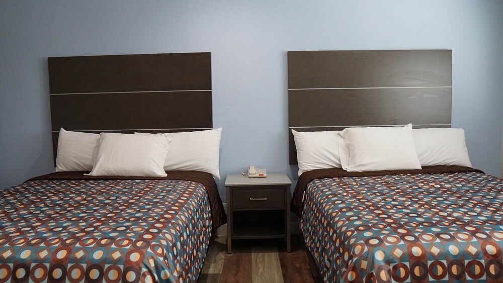 

Roma - El Segundo - Sea Breeze Inn - LAX Airport, Los Angeles