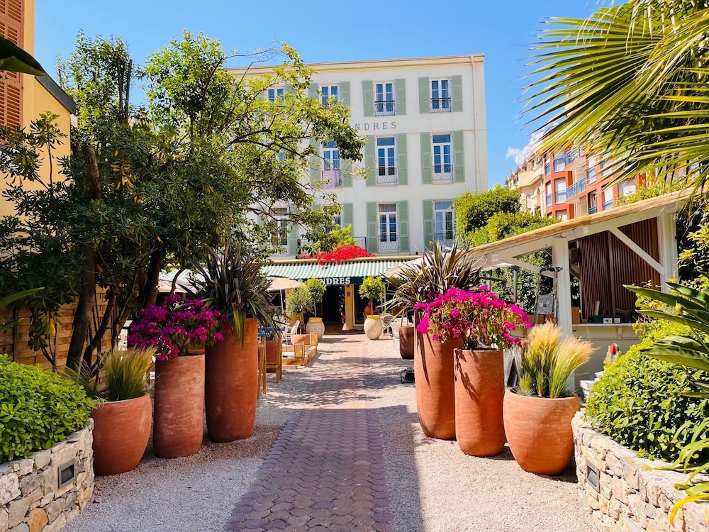 

Bari - Monte Carlo - Hôtel De Londres