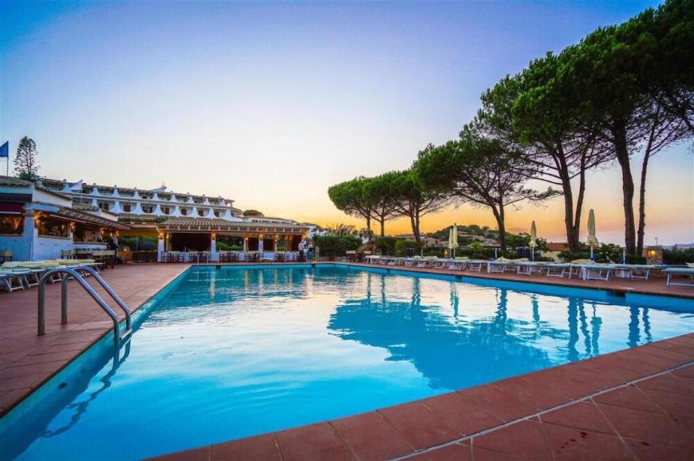 

Napoli - Porto Cervo - Hotel Cormorano