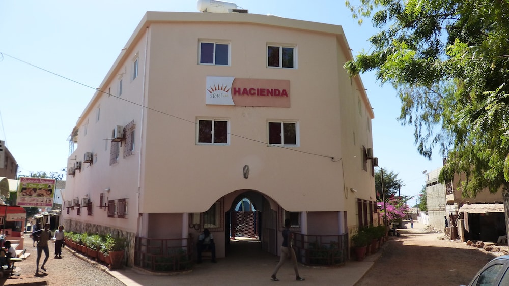 

Milano - Somone - Hacienda Hotel