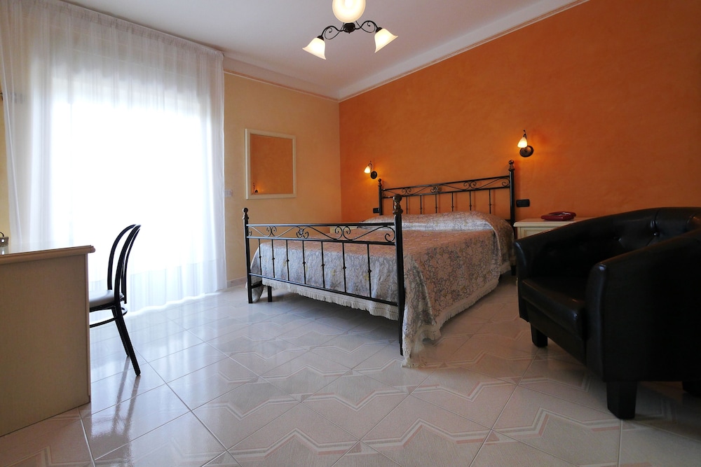 

Verona - Porto Cesareo - Hotel Mediterraneo