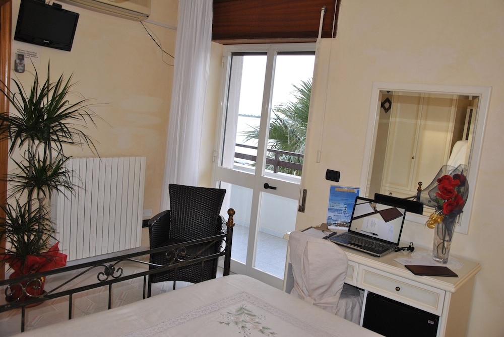 

Milano - Porto Cesareo - Hotel Mediterraneo