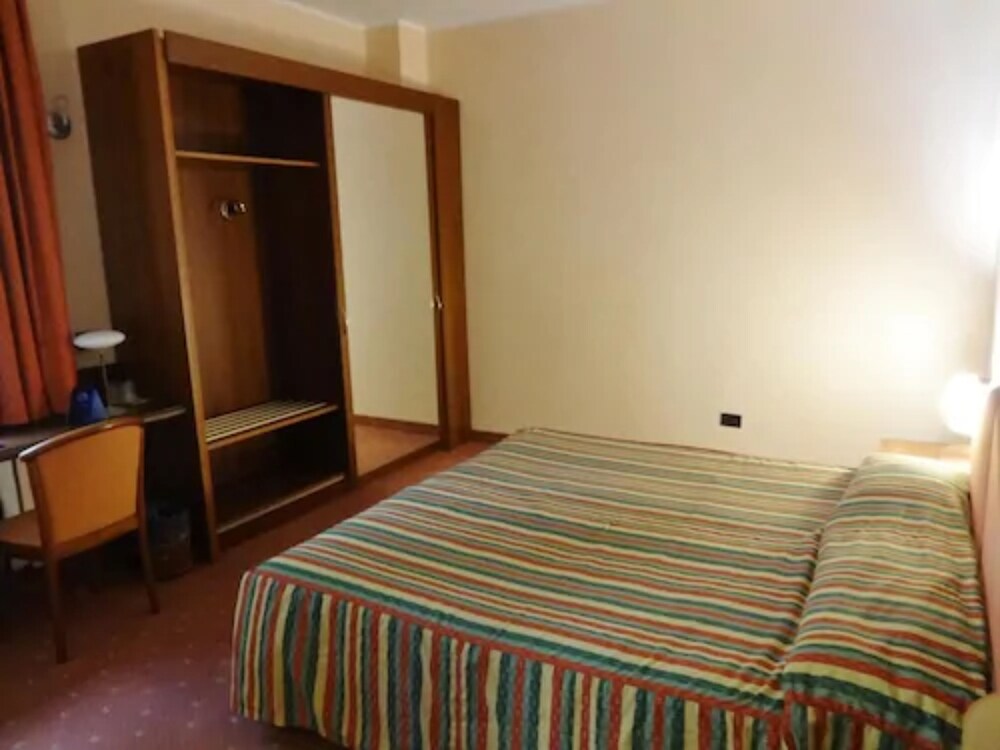

Roma - Rozzano - iH Hotels Milano Blu Visconti