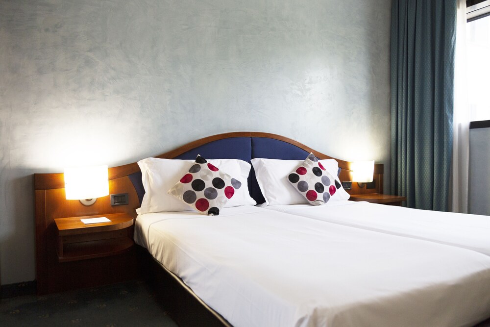 

Brindisi - Milano - iH Hotels Milano Blu Visconti