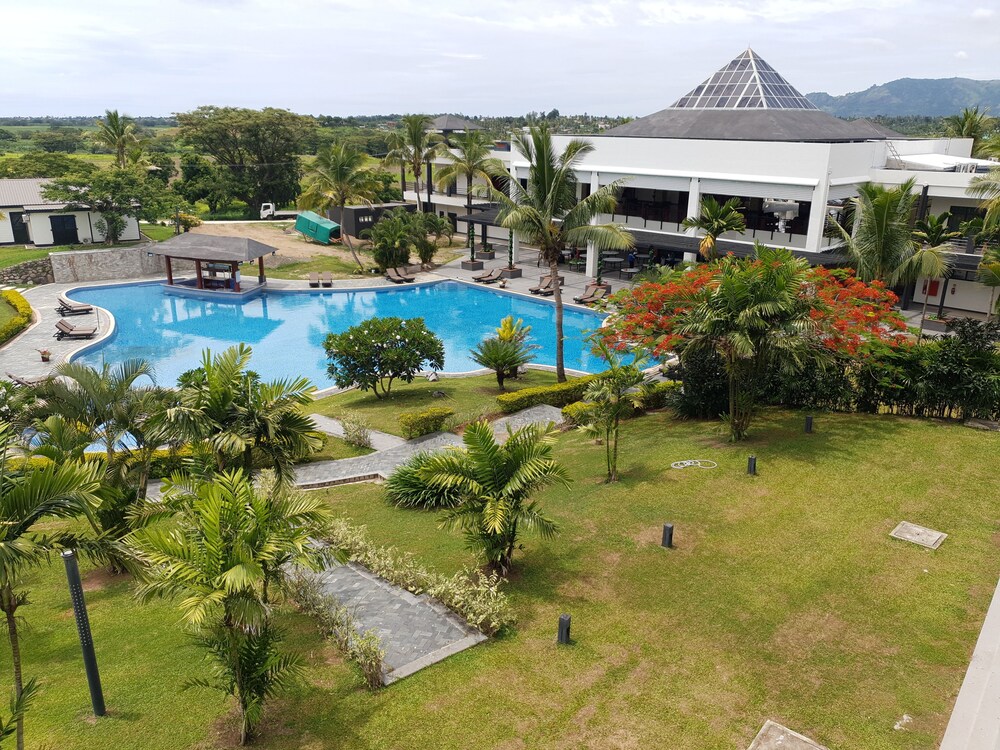 

Roma - Nadi - Nasau Resort & Villas