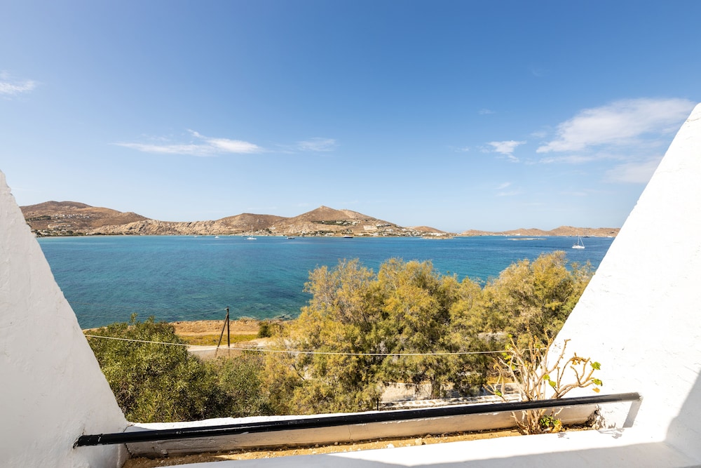 

Milano - Paros - Hotel Hippocampus