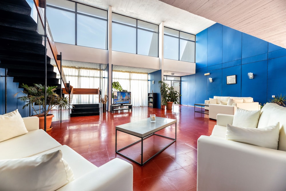 

Napoli - Naousa, Paros - Hotel Hippocampus
