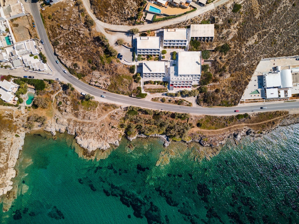 

Milano - Naousa, Paros - Hotel Hippocampus
