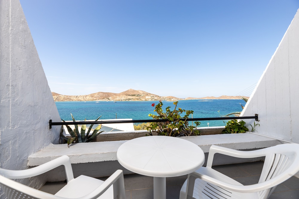 

Torino - Naousa, Paros - Hotel Hippocampus