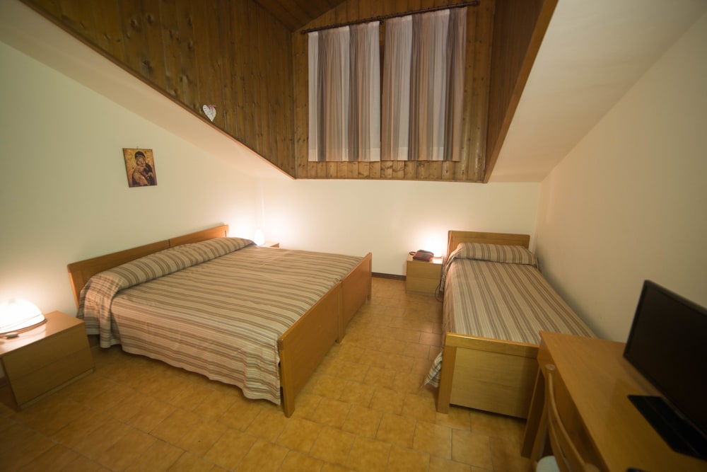 

Roma - Cortina d'Ampezzo - Casa Montana S. Maddalena