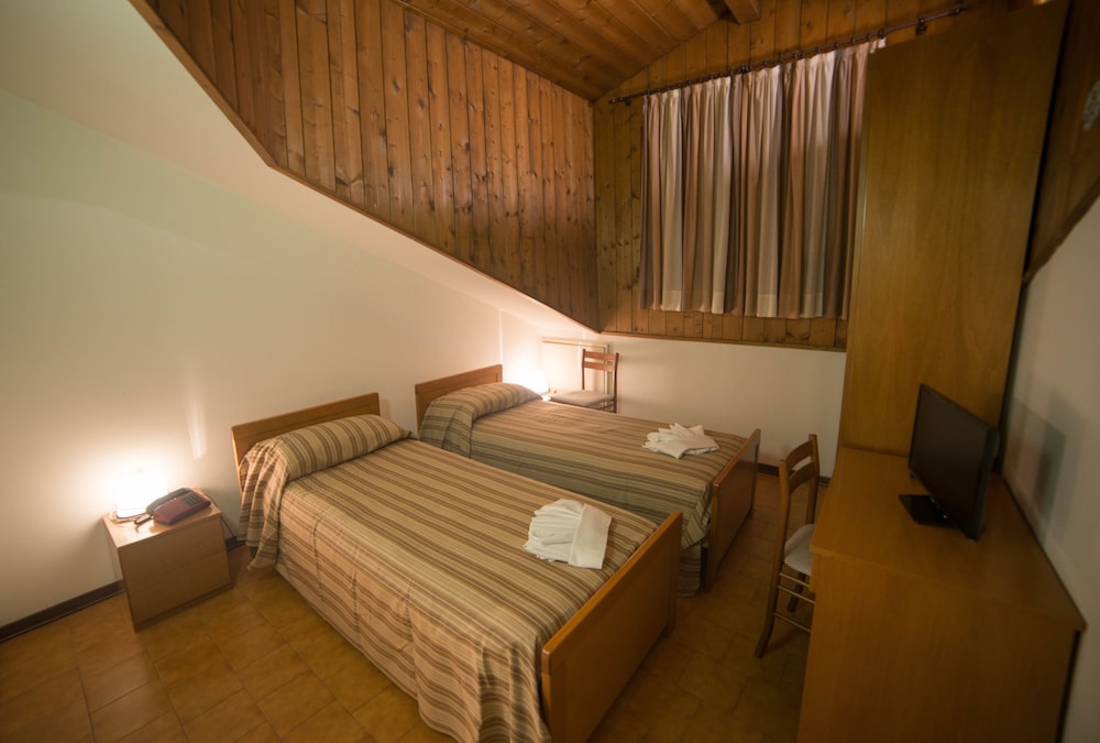 

Firenze - Cortina d'Ampezzo - Casa Montana S. Maddalena
