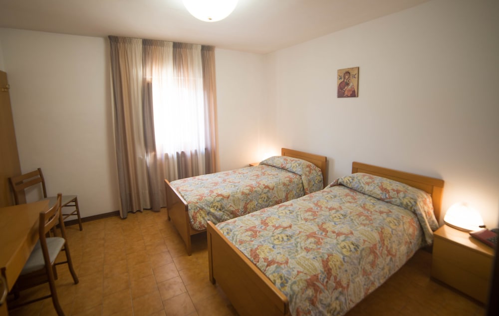 

Napoli - Cortina d'Ampezzo - Casa Montana S. Maddalena