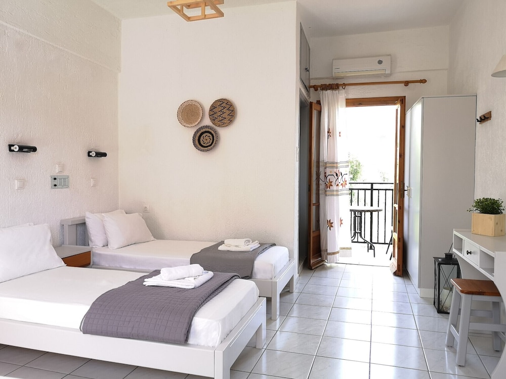 

Bologna - Elounda - Emilia Apartments