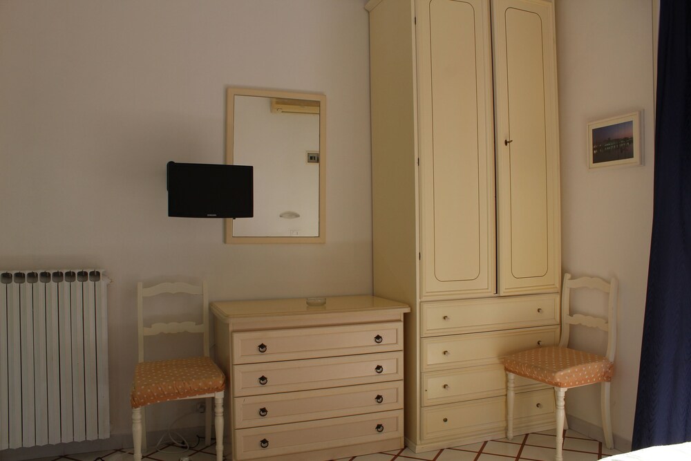 

Milano - Barano d'Ischia - Hotel Castiglione