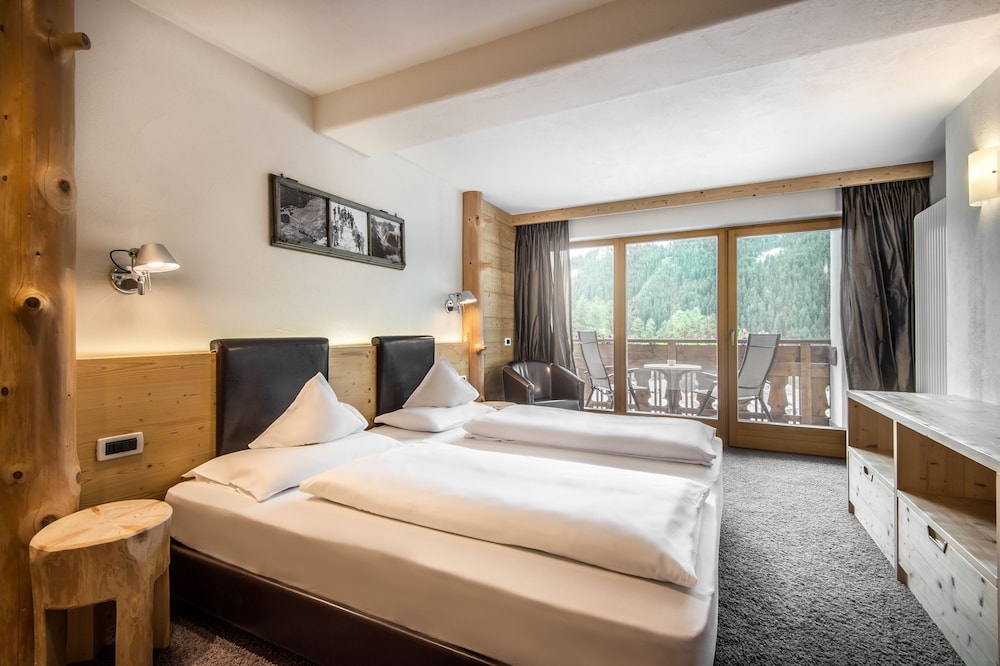 

Lamezia Terme - San Ciascian - Hotel Gran Ciasa