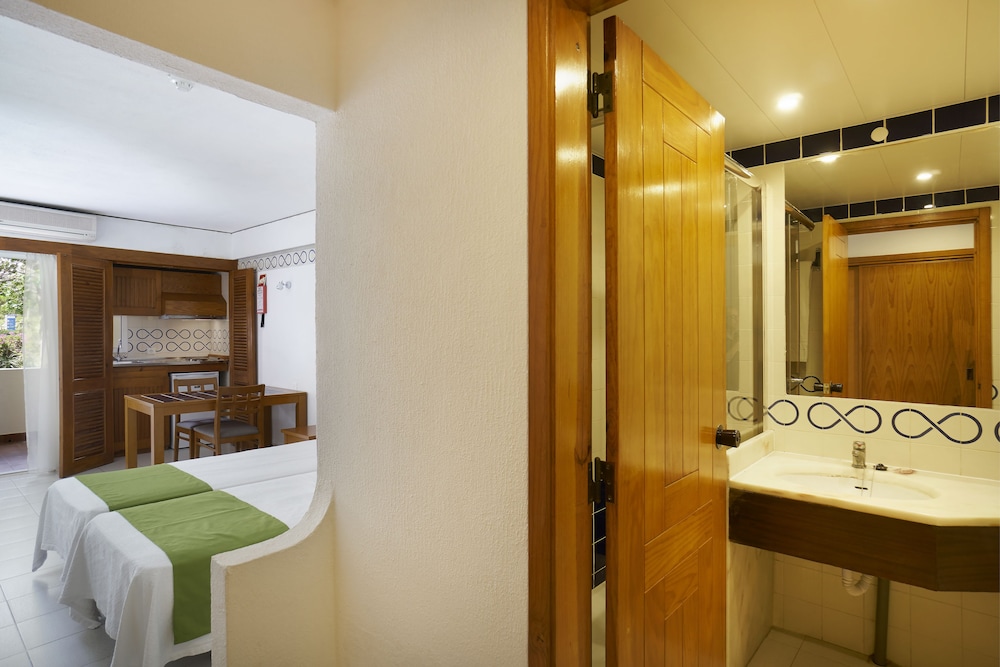 

Milano - Tavira - Golden Club Cabanas