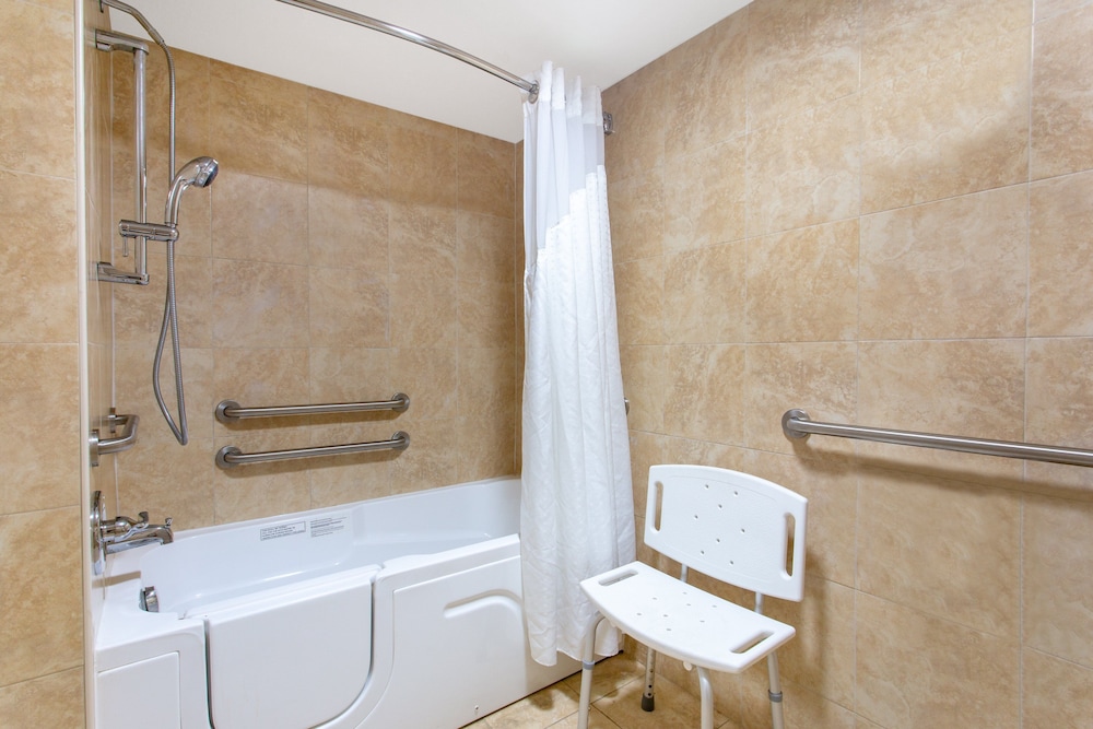 

Bologna - Delray Beach - Holiday Inn & Suites Boca Raton - North, an IHG Hotel