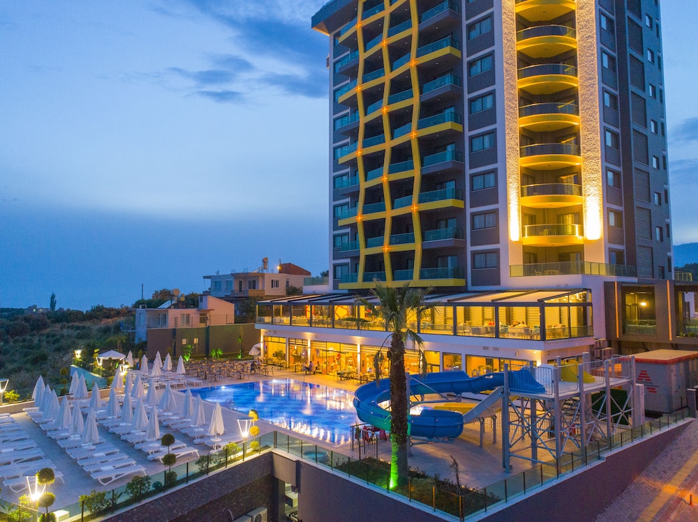 

Roma - Mahmutlar - Campus Hill Hotel