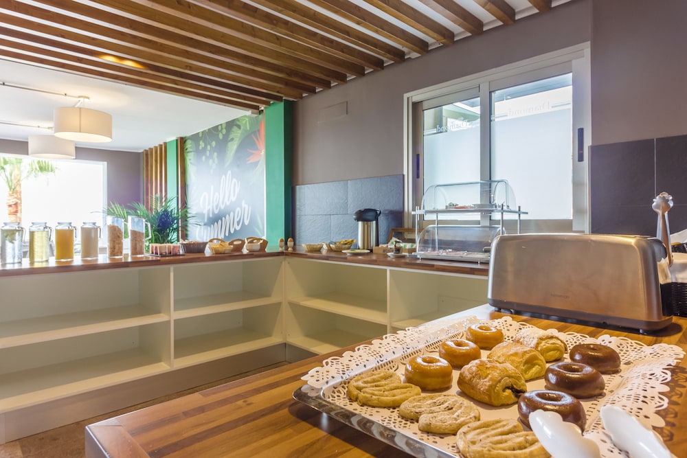 

Bari - Santiago del Teide - Klayman Diamond Aparthotel