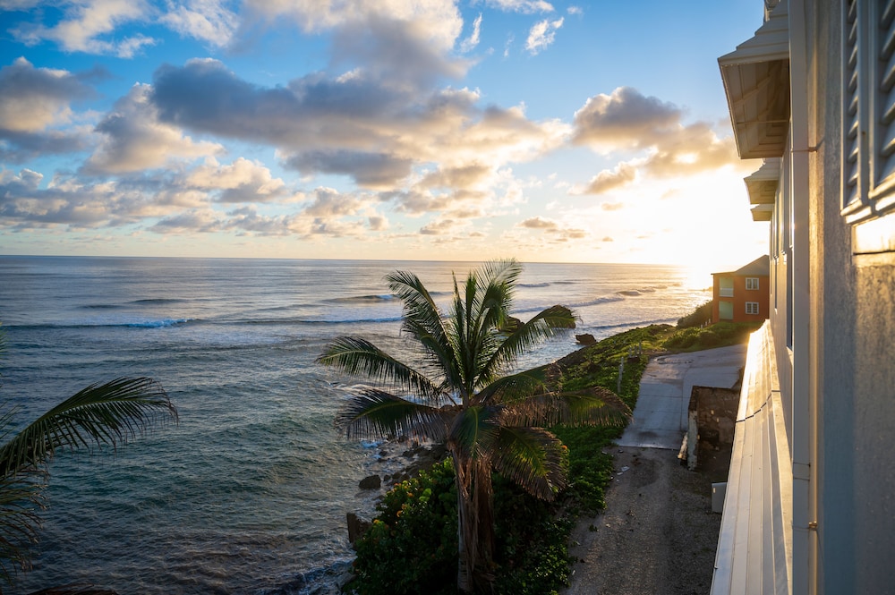 

Roma - Bathsheba - The Atlantis Historic Inn
