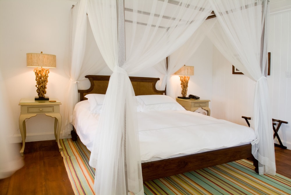 

Napoli - Bathsheba - Atlantis Historic Inn
