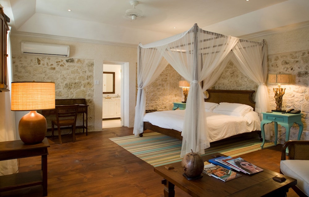 

Napoli - Bathsheba - Atlantis Historic Inn