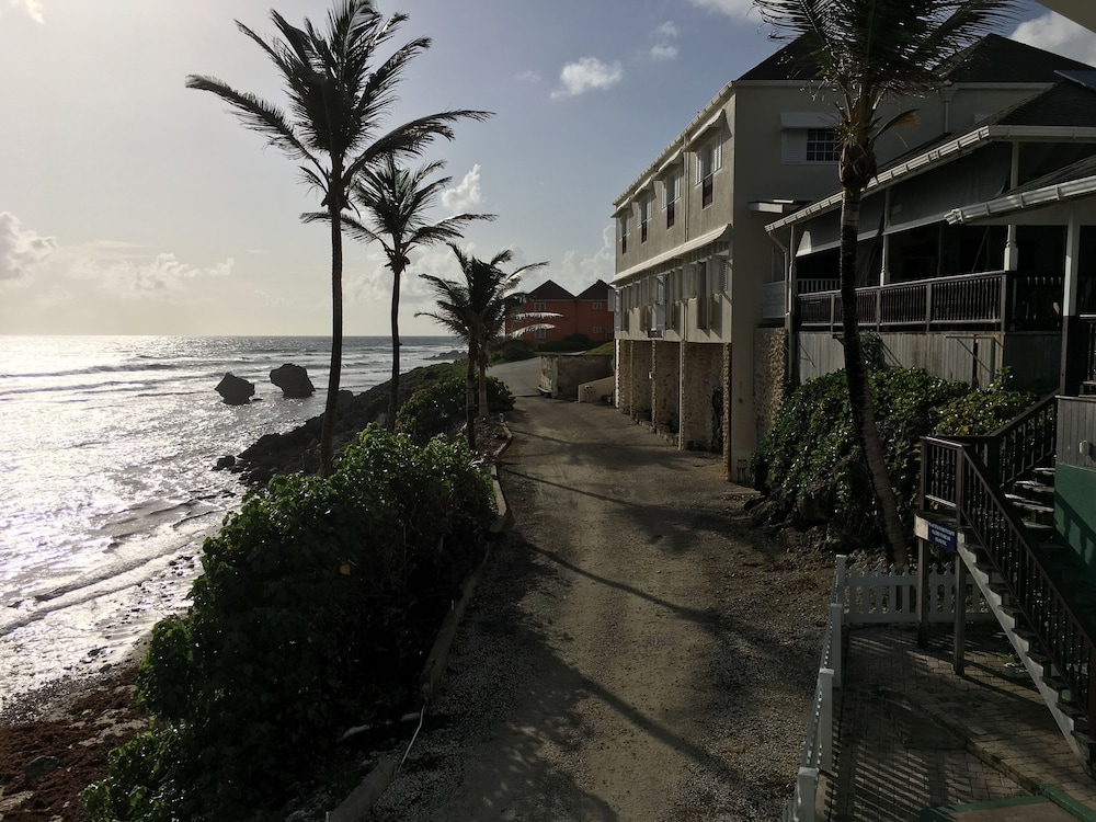 

Roma - Bathsheba - Atlantis Historic Inn