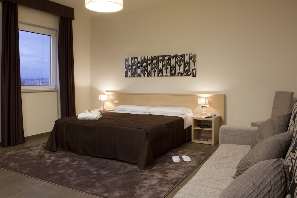 

Milano - Sampieri - Hotel Torre Del Sud