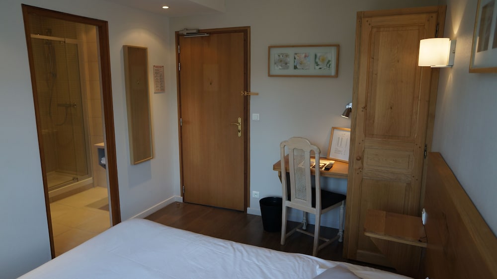 

Lamezia Terme - Chantilly - Hostellerie de la Porte Bellon