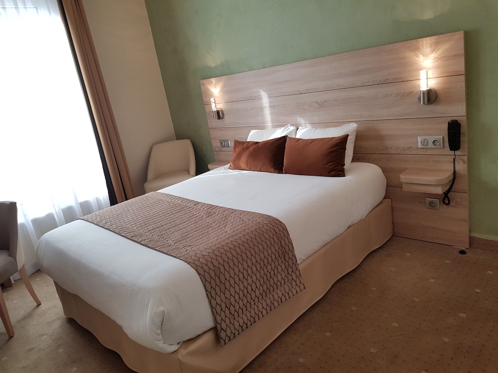 

Milano - Neuilly-sur-Seine - Hotel Champerret Elysees