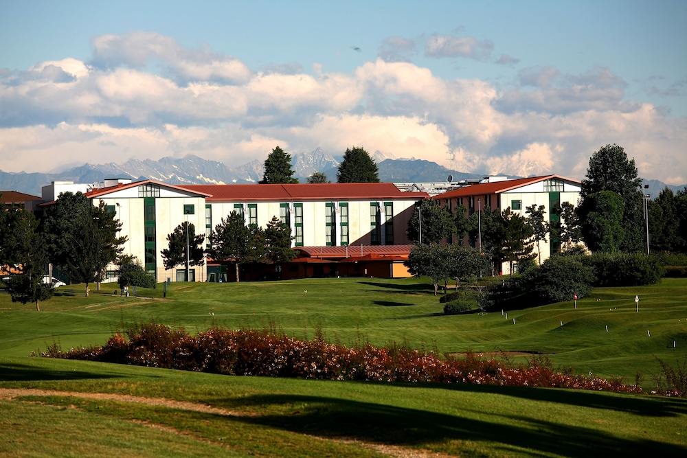 

Cagliari - Legnano - Doubletree by Hilton Milan Malpensa Solbiate Olona